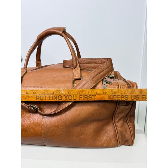 Colombian Top-Grain Leather 20" Duffel Bag w/ Shoulder Strap, Duffle - Picture 8 of 16